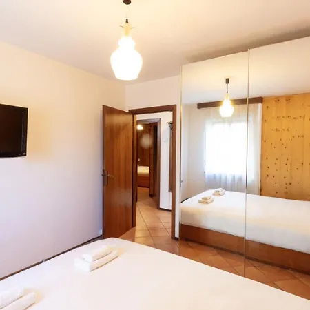 Housmart Della Difesa 72 Apartament *